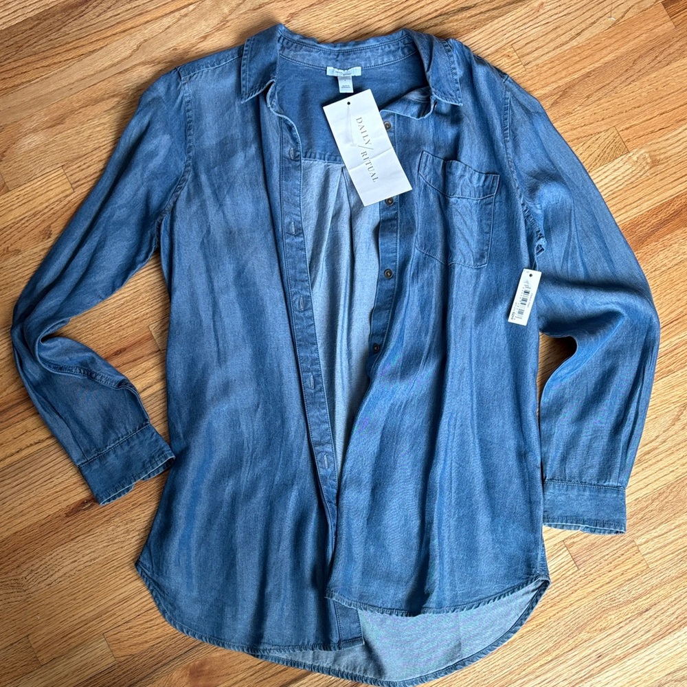 Daily Ritual small chambray Washed Blue Button-Up Shirt